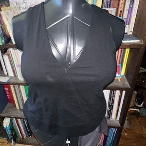 Madewell XS black minimalist elevated basic v-neck top